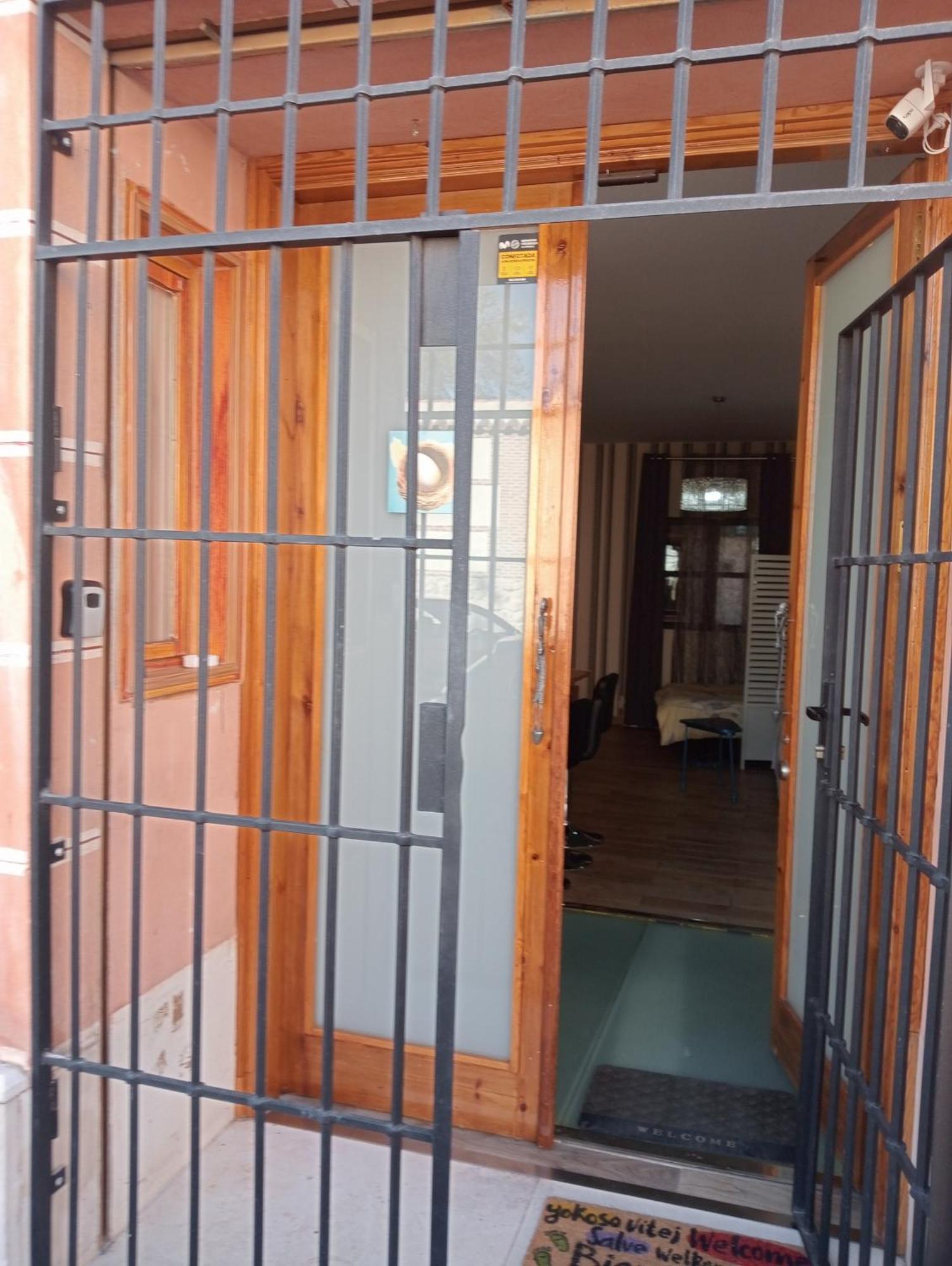 El Nido De La Cigueena Apartment Alcala de Henares Bilik gambar